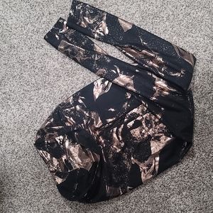 Extra High Waisted Leggings